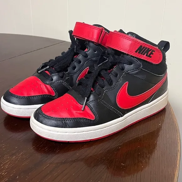 Nike Court Borough Mid Youth Kids Shoes Sz 5.5 Y
