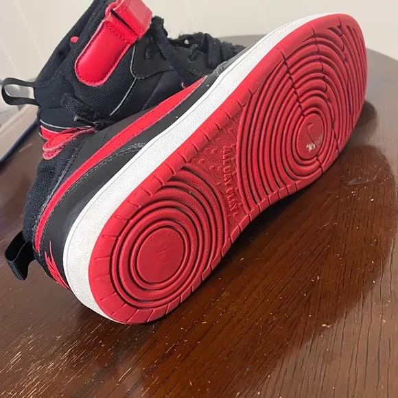 Nike Court Borough Mid Youth Kids Shoes Sz 5.5 Y