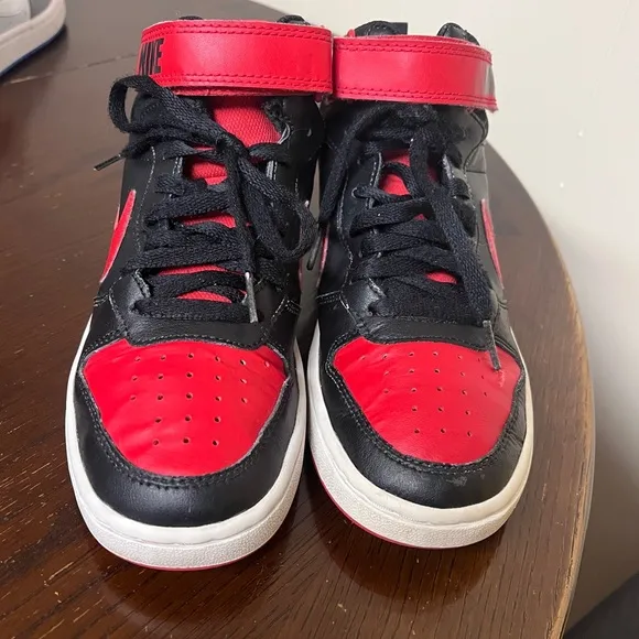 Nike Court Borough Mid Youth Kids Shoes Sz 5.5 Y