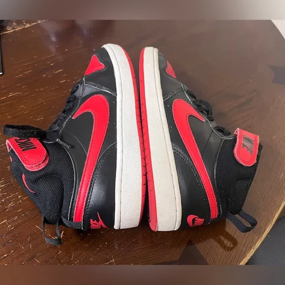 Nike Court Borough Mid Youth Kids Shoes Sz 5.5 Y