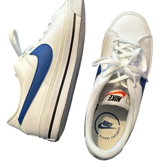 Nike Court Legacy White Sneakers with Blue Accents Sz 7Y