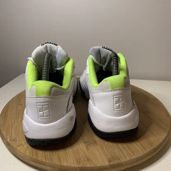 NIKE Court Lite 2 Volt Mens Shoes Size 6.5 White Green AR8836-107 Sneakers