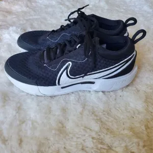 Nike Court Pro Tennis Shoes Sneakers Size 7.5 Men's