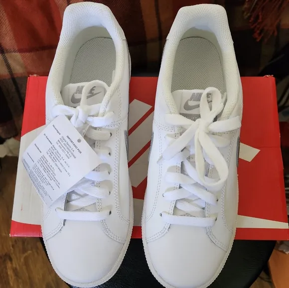 Nike Court Royale Shoes