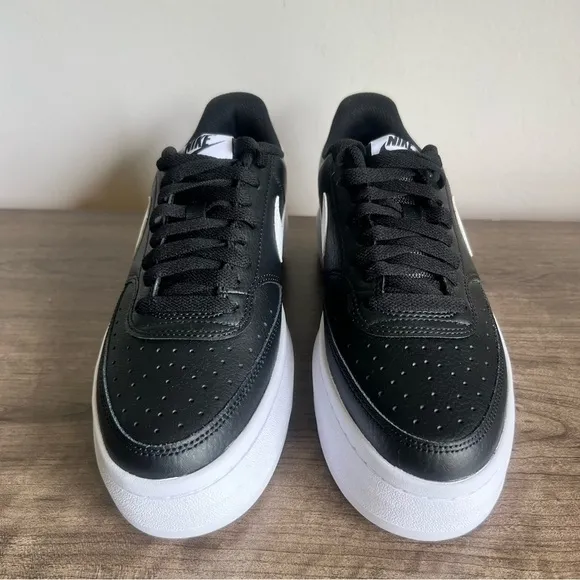Nike Court Vision ALTA Leather Women's Shoe Size 9.5 #B1640