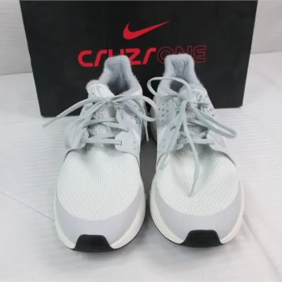 Nike Cruzrone Men's Tennis shoes-Size 14-Like New!