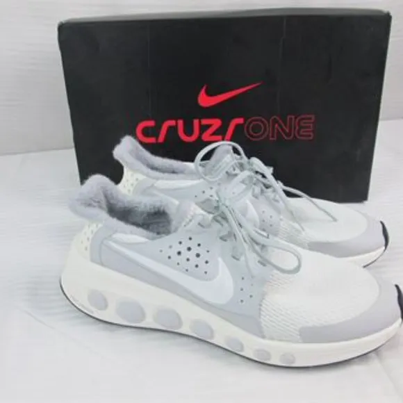 Nike Cruzrone Men's Tennis shoes-Size 14-Like New!
