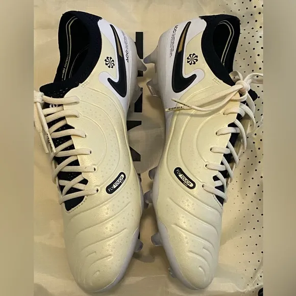Nike Elite Tiempo Legend 10 FG Soccer Shoes Men’s 8 Women’s 9.5