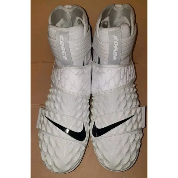 NIKE FORCE SAVAGE ELITE 2 FOOTBALL CLEATS WHITE MEN'S SIZE 13.5 NEW W/DEFECTS