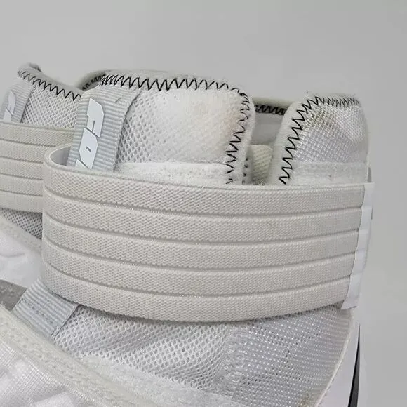Nike Force Savage Elite 2 White Football Cleats‎ Men's Size 17 AH3999-100 New