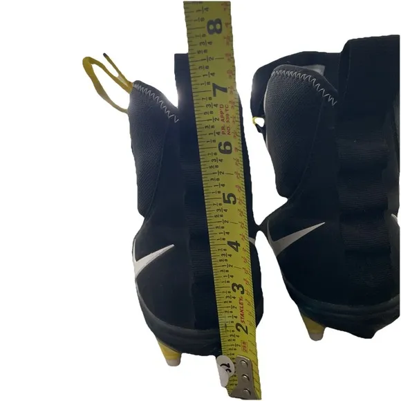 Nike Force Savage Varsity 2 Black Yellow Football Cleats Size 10 AQ8155-701 EUC