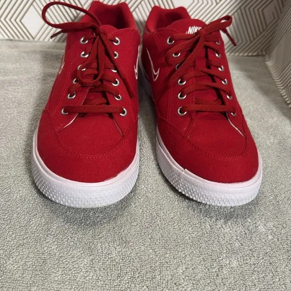 Nike GTS 97 retro shoes men’s size 8.5 or 8 1/2 Gym Red and White Sneakers