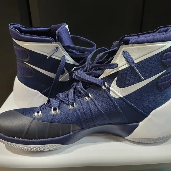 Nike Hyperdunk Men's Blue and Silver Basketball Shoes