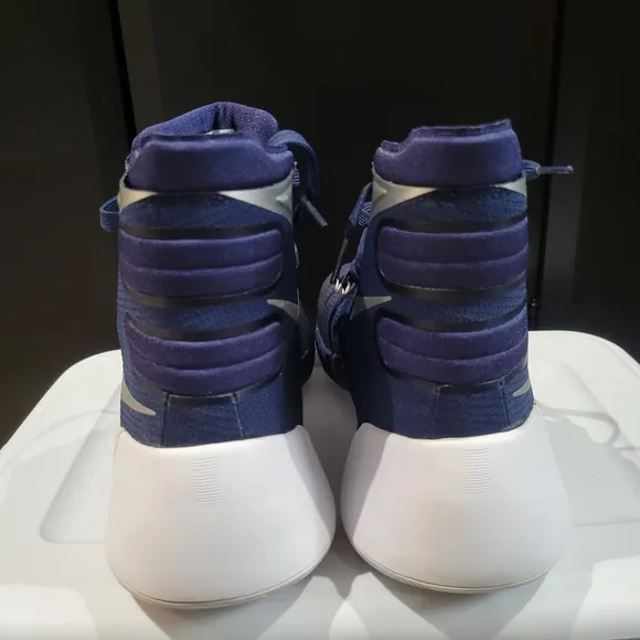 Nike Hyperdunk Men's Blue and Silver Basketball Shoes