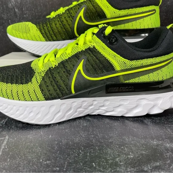 NIKE INFINITY RUN REACT 2 MENS ROAD RUNNING SHOES SIZE 10 FLYKNIT VOLT BLACK GRE