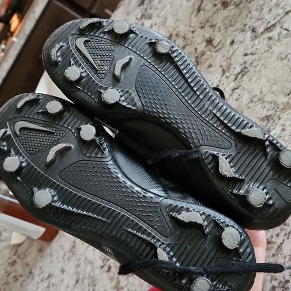 Nike Jr Legend Nine Club FG MG Soccer Cleats Size 1.5Y Phantom Cleats Shoes