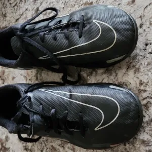 Nike Jr Legend Nine Club FG MG Soccer Cleats Size 1.5Y Phantom Cleats Shoes