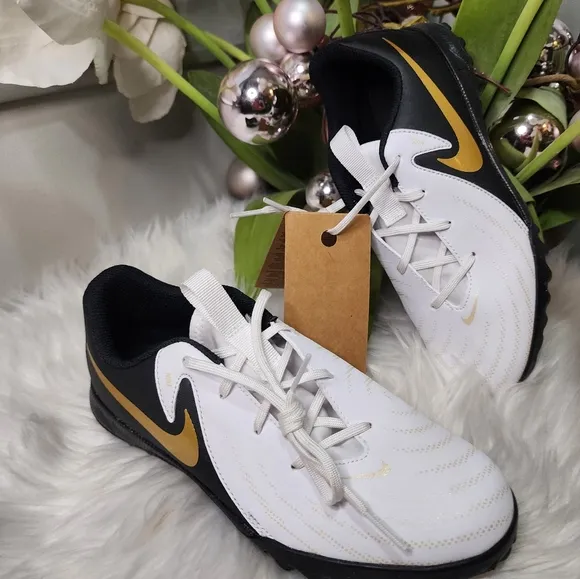 Nike Jr. Phantom GX 2 ClubLittle/Big Kids' TF Soccer Shoes new