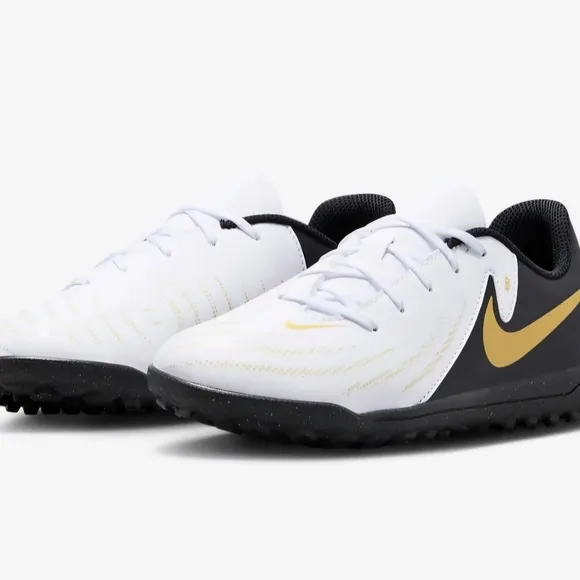 Nike Jr. Phantom GX 2 ClubLittle/Big Kids' TF Soccer Shoes new