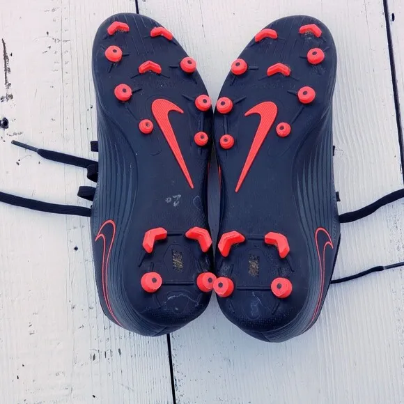 Nike Jr Vapor 13 Club FG MG Size 3Y Soccer Shoes Black Red AT8161-060