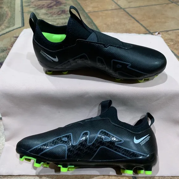 NIKE KIDS ZOOM MERCURIAL VAPOR 15 ACADEMY FG/MG