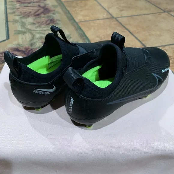 NIKE KIDS ZOOM MERCURIAL VAPOR 15 ACADEMY FG/MG