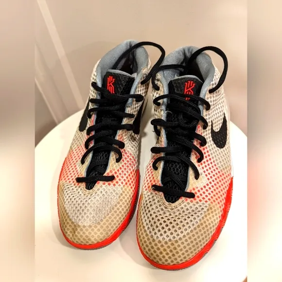 Nike Kyrie 1 Basketball Shoes - White/Infrared/Black - Youth Size 7