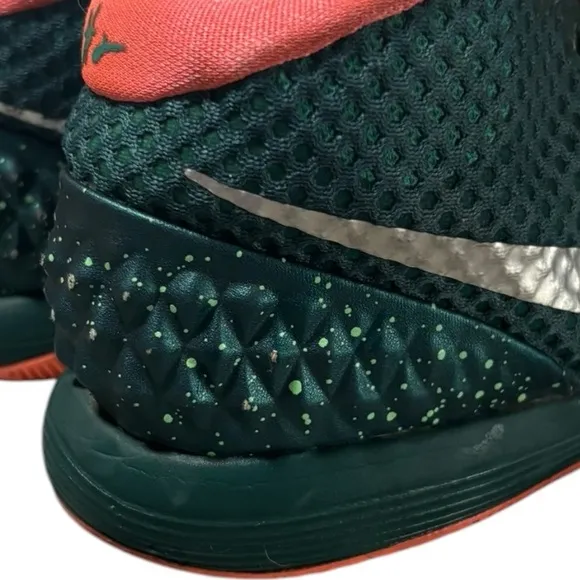 Nike Kyrie 1 Venus Flytrap Emerald Green Irving 13C Basketball Shoes 717220-313