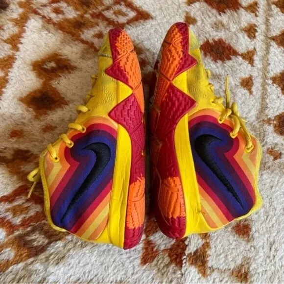 Nike Kyrie 4 '70s Decades Pack Amarillo Irving 943806-700 Youth 6.5/Women’s 8.5