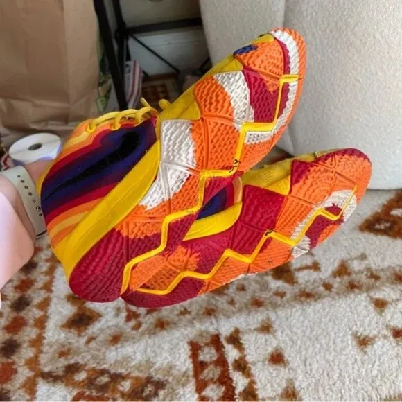Nike Kyrie 4 '70s Decades Pack Amarillo Irving 943806-700 Youth 6.5/Women’s 8.5