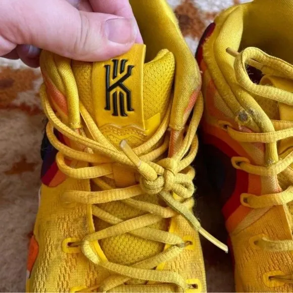 Nike Kyrie 4 '70s Decades Pack Amarillo Irving 943806-700 Youth 6.5/Women’s 8.5