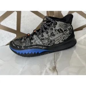 Nike Kyrie 7 Grind Mens sz 8 Black/Blue CQ9326-007 Basketball Sneakers Shoes