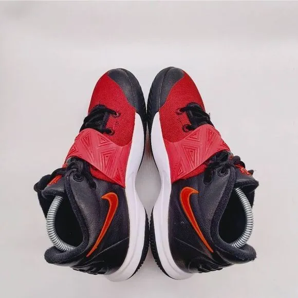 Nike Kyrie Flytrap III Bred Basketball Sneakers Mens Size 7.5 Black‎ Red Shoes