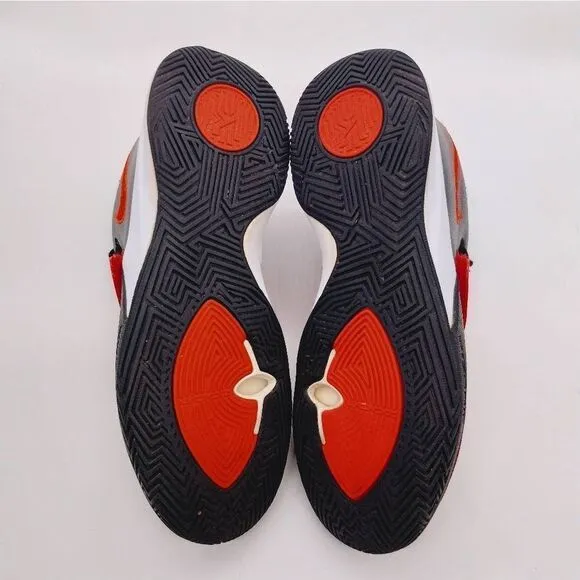 Nike Kyrie Flytrap III Bred Basketball Sneakers Mens Size 7.5 Black‎ Red Shoes