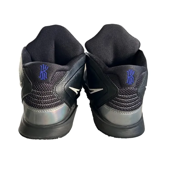 Nike Kyrie Infinity Mid Black Metallic Silver Basketball Shoes Size 6.5Y