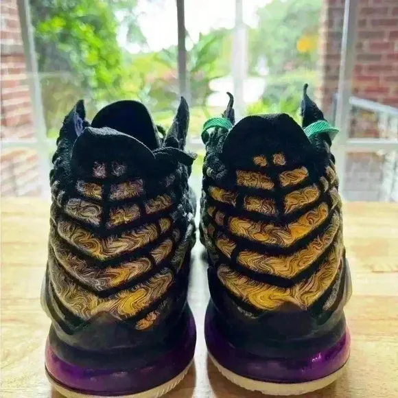 Nike‎ Lebron 17 XVII Lakers Size 11 BQ3177-004 Black Yellow Amarillo Eggplant