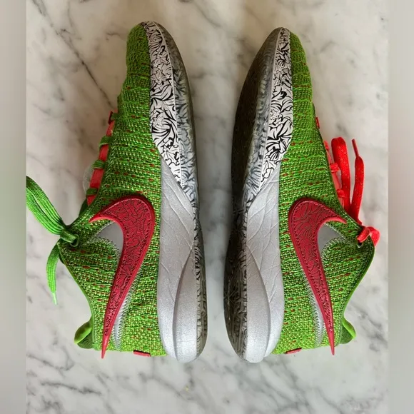 Nike LeBron 20 Stocking Stuffer Color Green Apple - Men’s Size 9