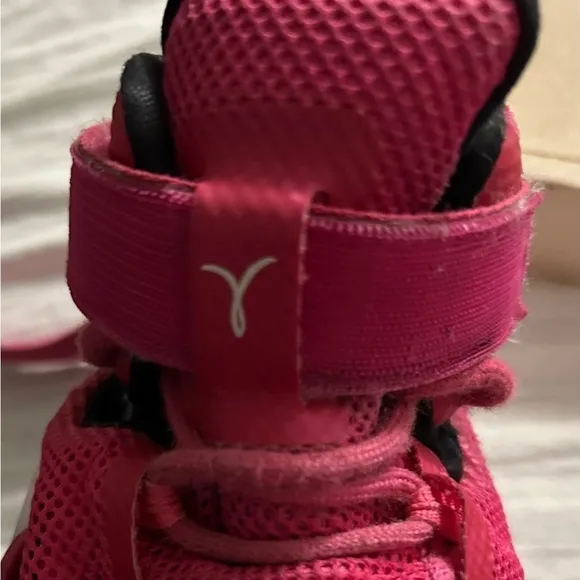 Nike Lebron James IX 9 Soldier Zoom Think Pink Breast Cancer Shoes Men Size 9.5