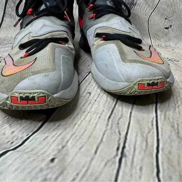 Nike Lebron On Court Athletic Sneakers Shoes size 10.5