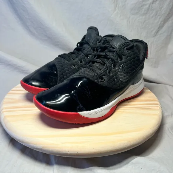 Nike LeBron Witness 3 Premium