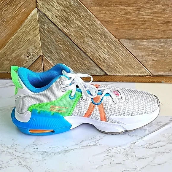 Nike Lebron Witness VII Performance Basketball Shoes.