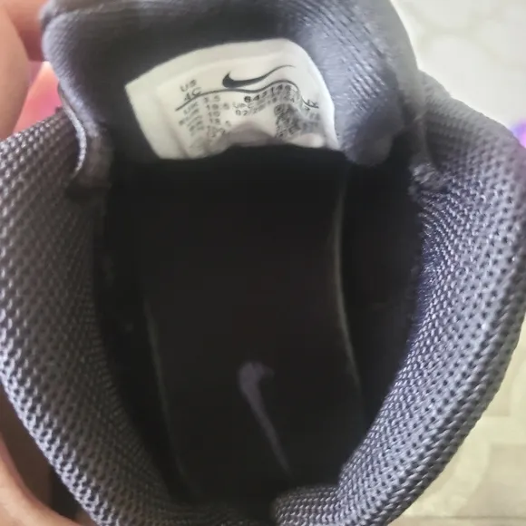Nike Little Posite Pro Crib 'Hyper Violet' size 4c