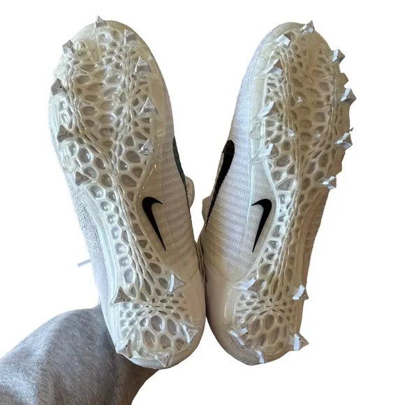 Nike Men’s Alpha Menace Elite 2 Football Shoes White/Black Size 11.5