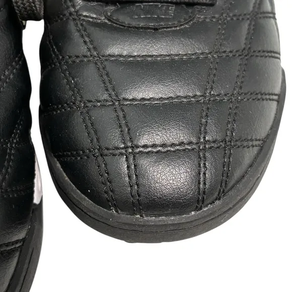 Nike Men's Black Tiempo Soccer Shoes - SIZE 8 - BLK/WHT - EXCELLENT CONDITION