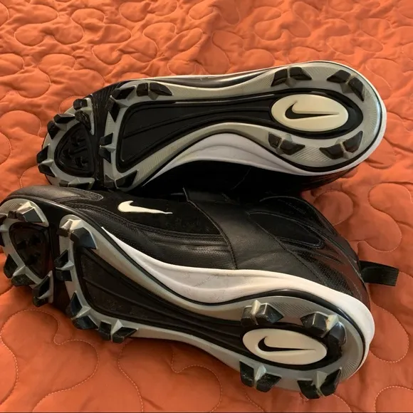 Nike Mens Football/Rugby Cleats black and Nike bag shoes 11.5