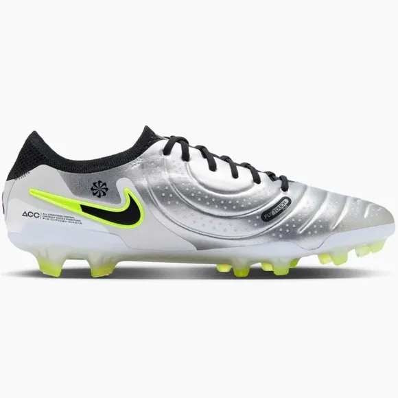 Nike Men's Silver and Black Soccer Cleats