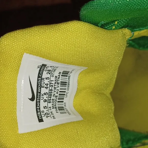 Nike Men's Size 10.5 Oregon Ducks Zoom Field 5 Star General Football Shoes