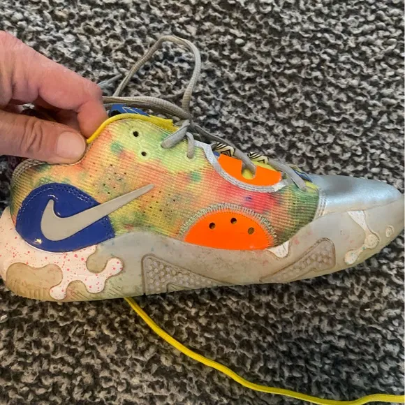 Nike Men’s size 8 DR8959-700 PG-6 Paul George shoes in very good condition, rare
