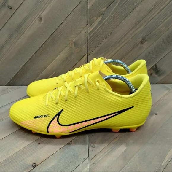 Nike Mercurial Vapor 15 Club MG Soccer Cleats Men Size 11.5 Yellow Strike Sunset
