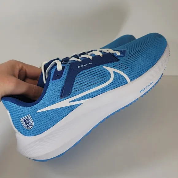 Nike Pegasus 40 England Blue Shoes 3 Lions Soccer FN0017-400 Men's Size 7-13